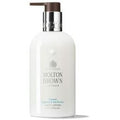 Coastal Cypress & Sea Fennel Hand Lotion - Krém na ruce 300ml