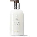 Flora Luminare Body Lotion 300ml