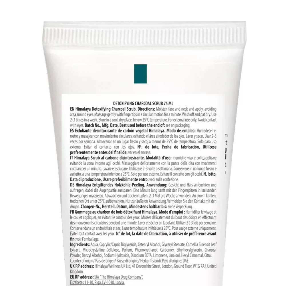 Himalaya Charcoal & Green Tea Scrub (75 ml)