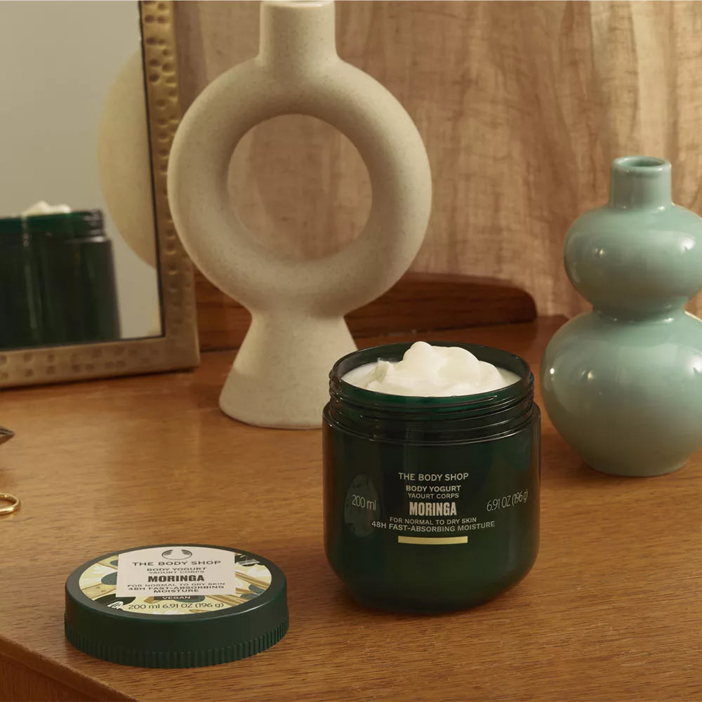 The Body Shop Moringa Body Scrub (240 ml)