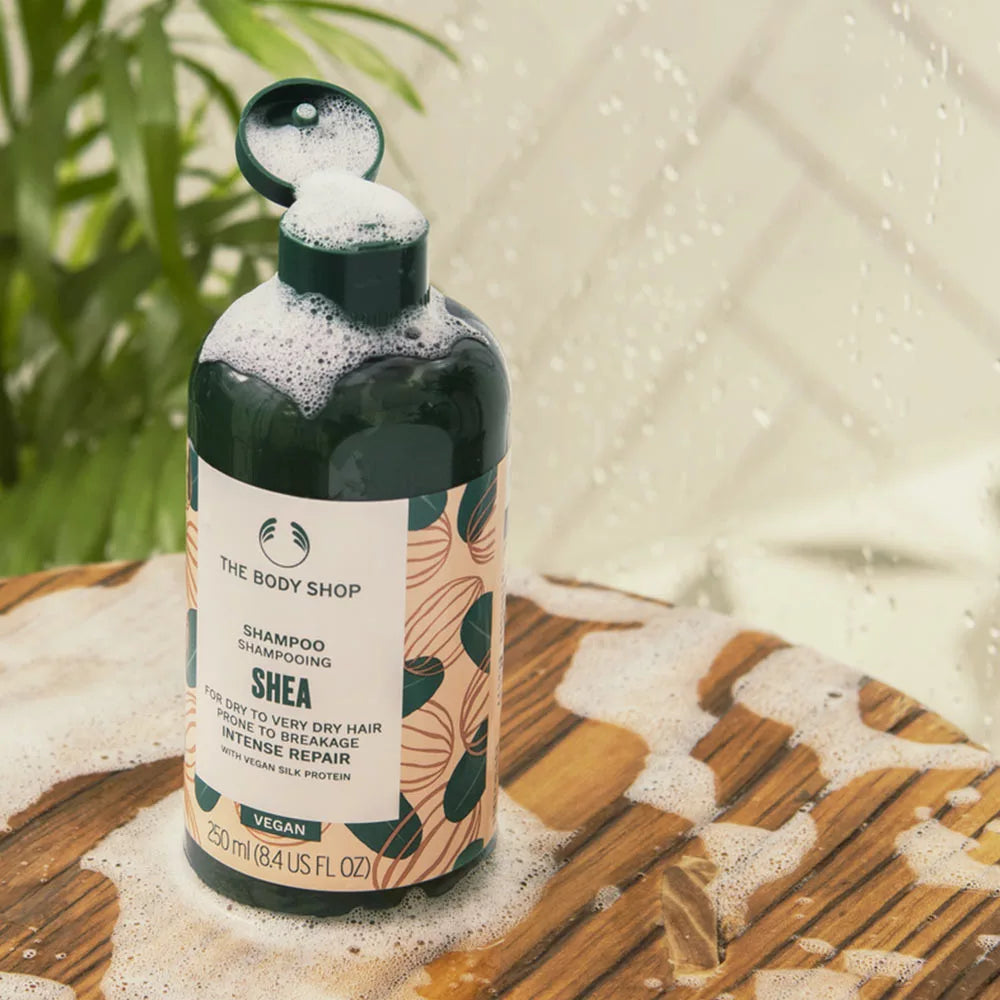 The Body Shop Shea Shampoo (250 ml)
