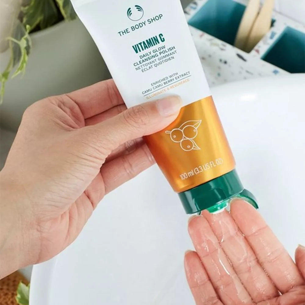 The Body Shop Vitamin C Glow Cleansing Polish (100 ml)