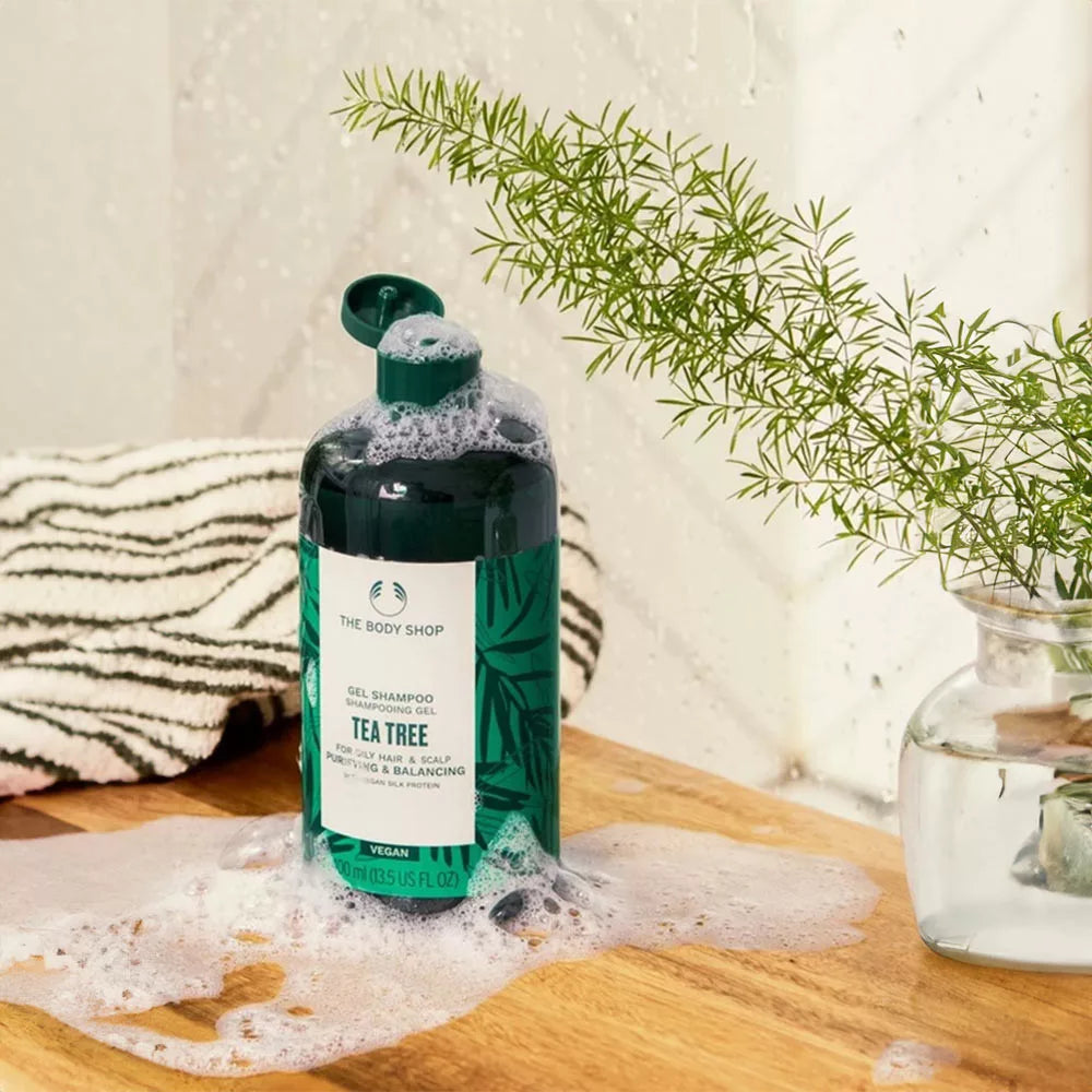 The Body Shop Tea Tree Purifying & Balancing Shampoo (250 ml)