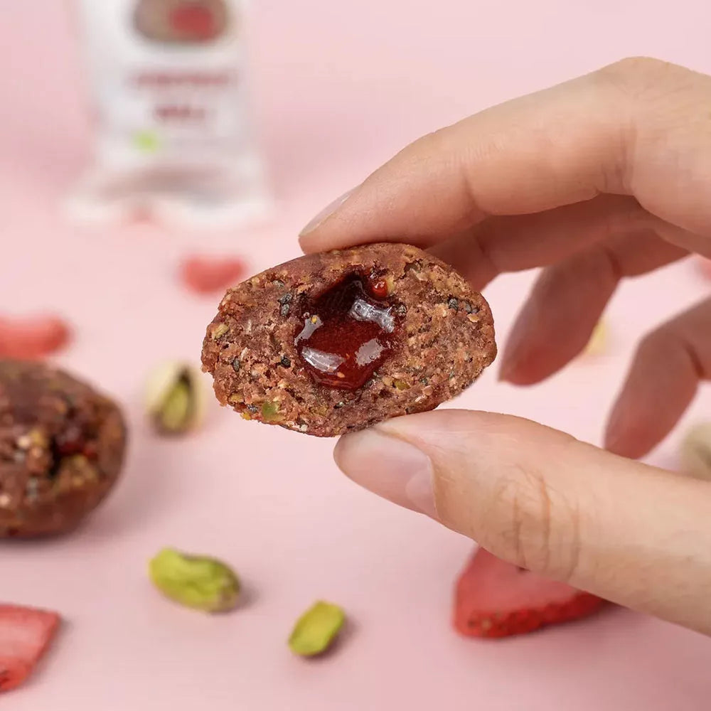 Vilgain Bio Energy Ball (30 g, Strawberry Bliss)