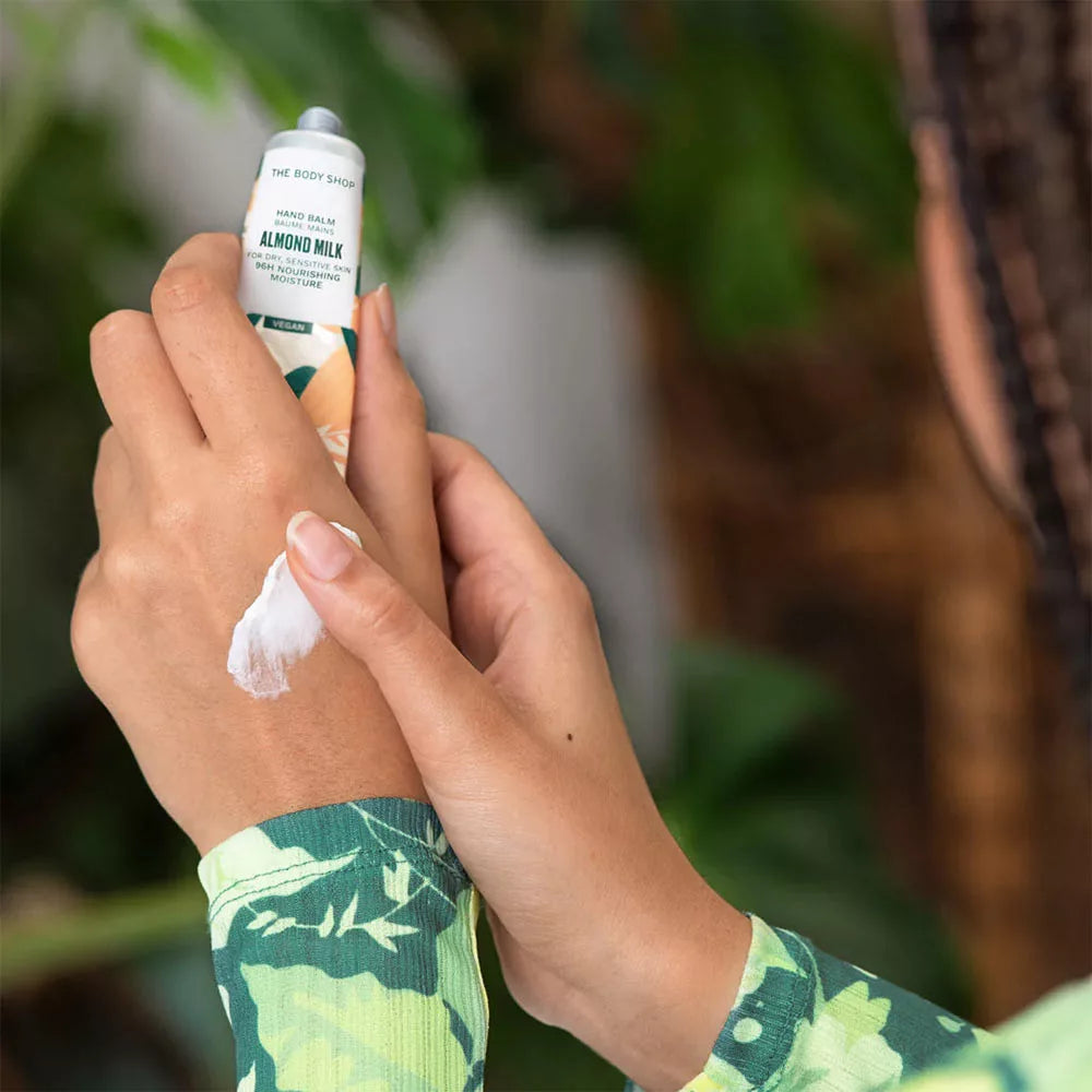 The Body Shop Almond Milk Hand Cream (30 ml)