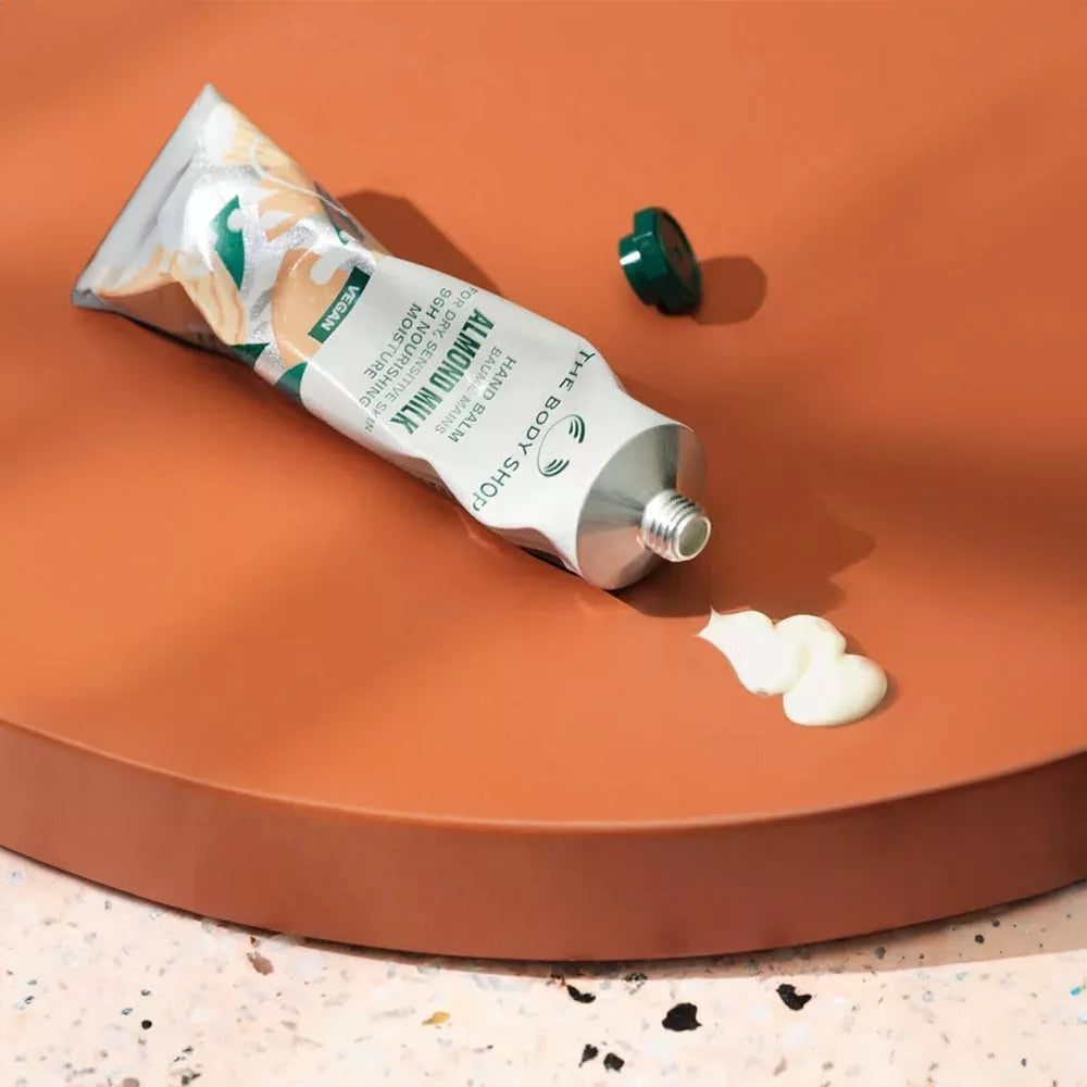 The Body Shop Almond Milk Hand Cream (30 ml)